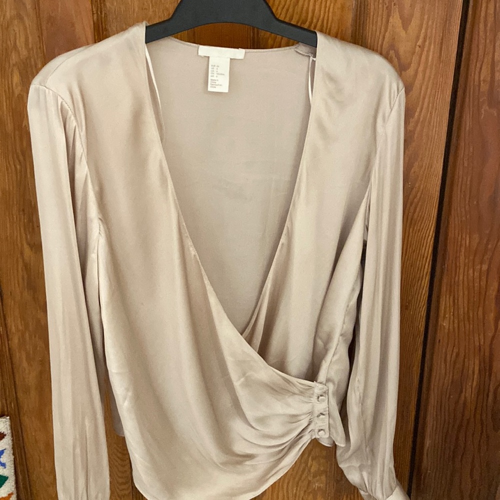 H&M champagne crossover blouse